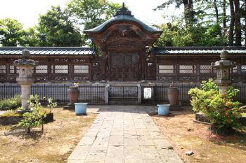 浄興寺本廟